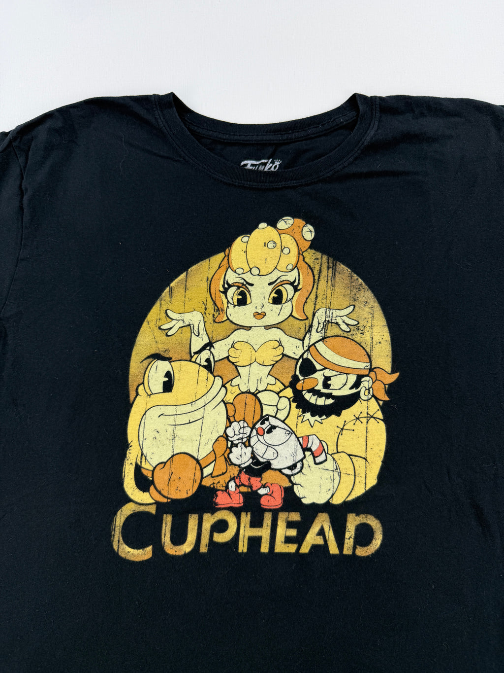 T-shirt "Cuphead"