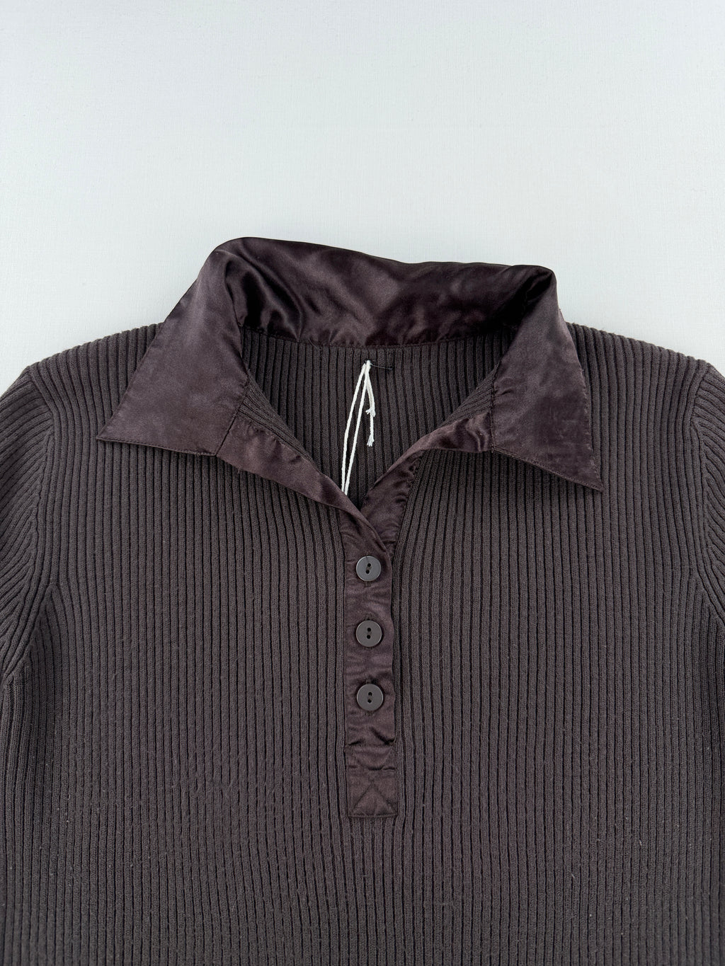 Pull basic à col satiné