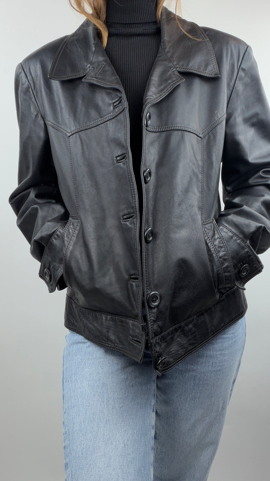 Veste en cuir noir vintage "La pell"