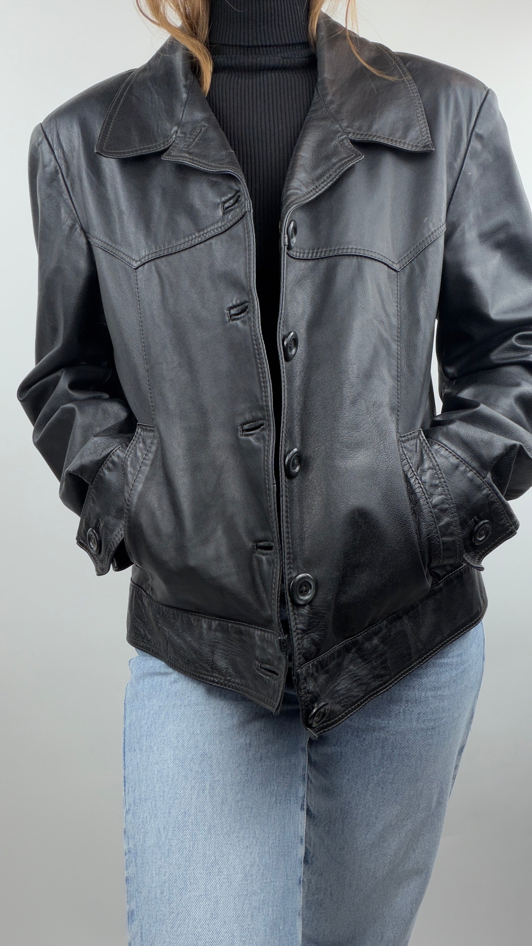 Veste en cuir noir vintage "La pell"