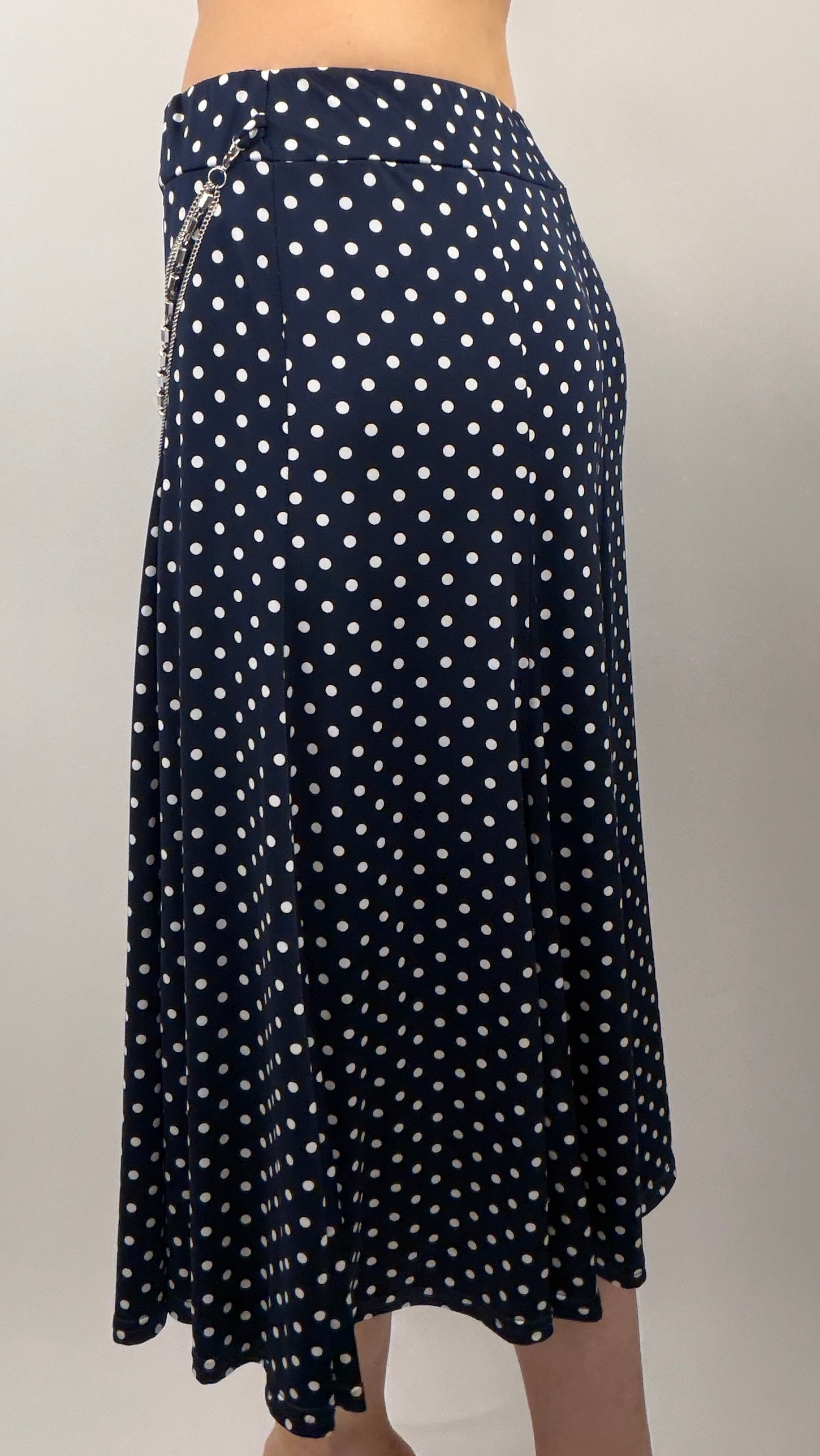 Jupe à pois avec chaînes
